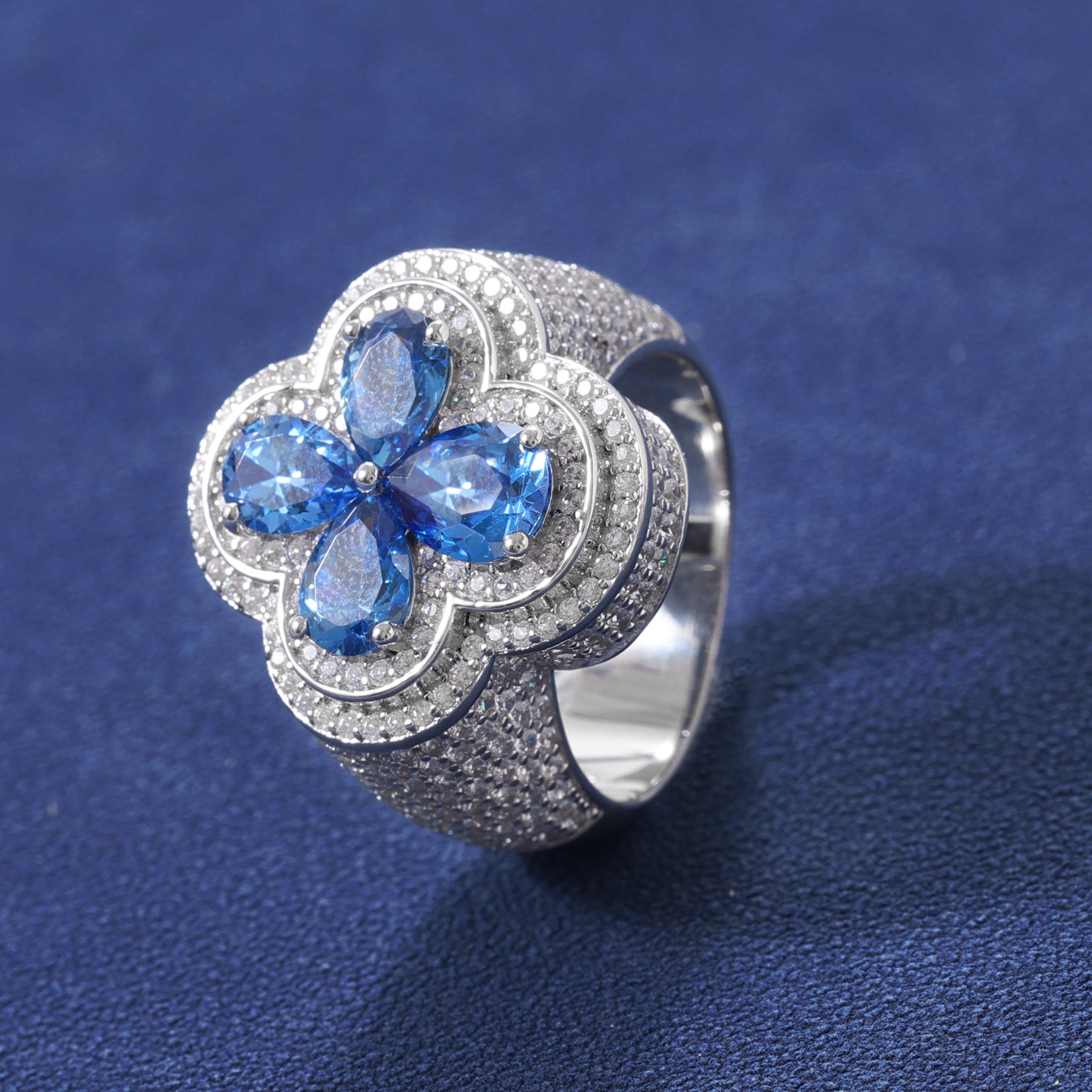 MOISSANITE BLUE CLOVER RING - 925 SILVER - VVS1