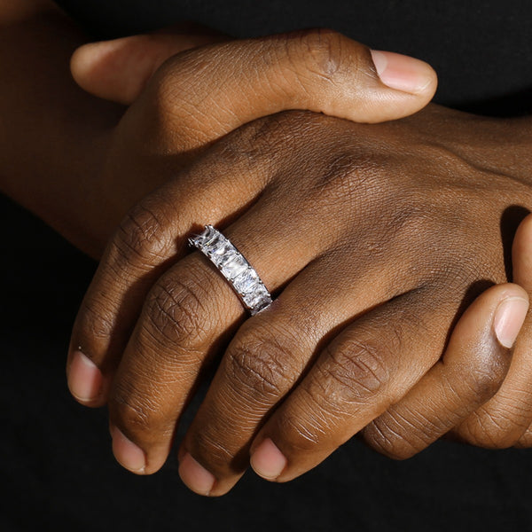 BAGUETTE RING - WHITE GOLD