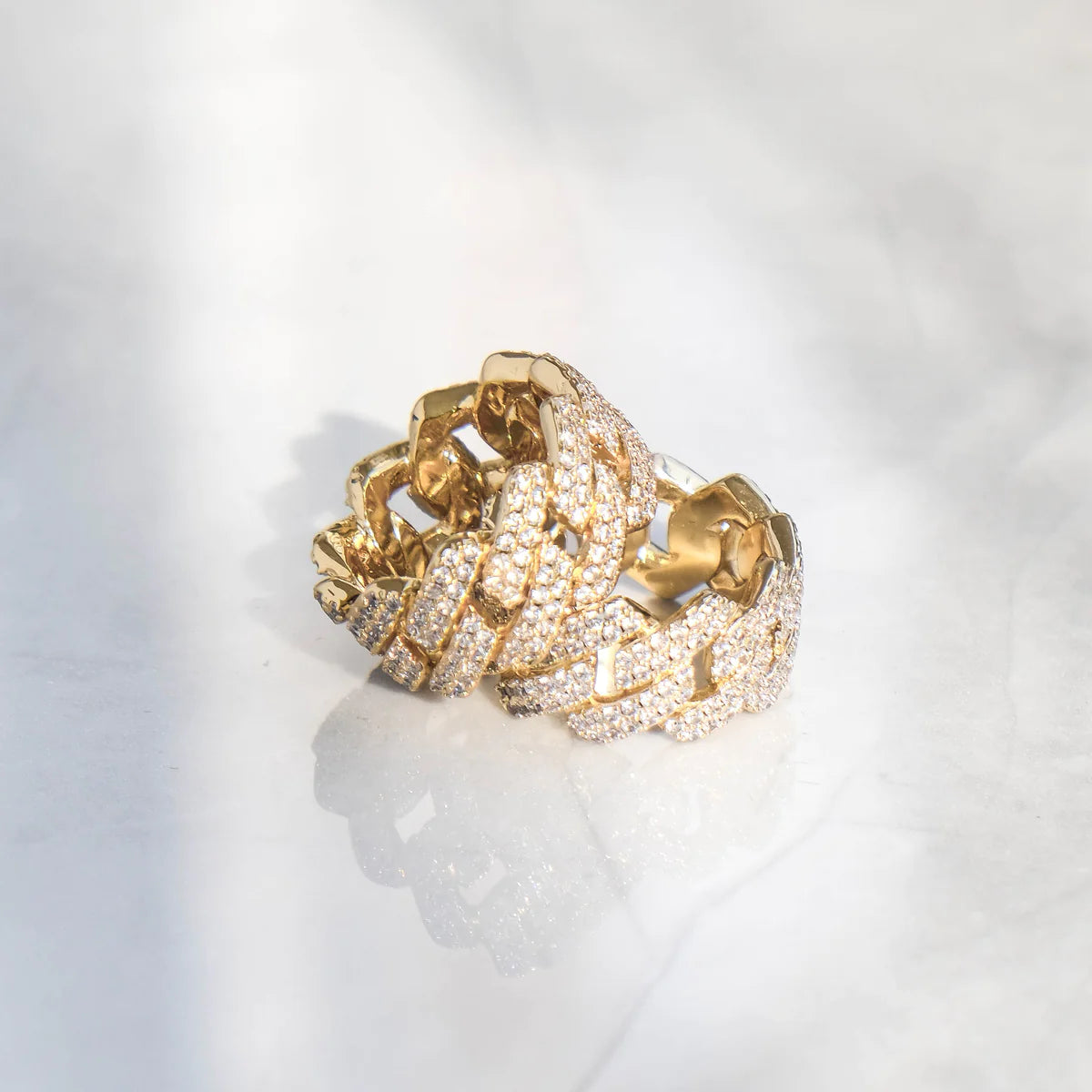 DIAMOND PRONG RING - GOLD