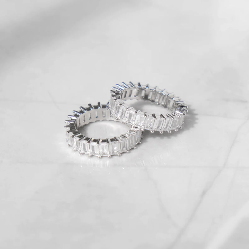 BAGUETTE RING - WHITE GOLD